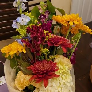 Selling mostly kid's clothes for now!!